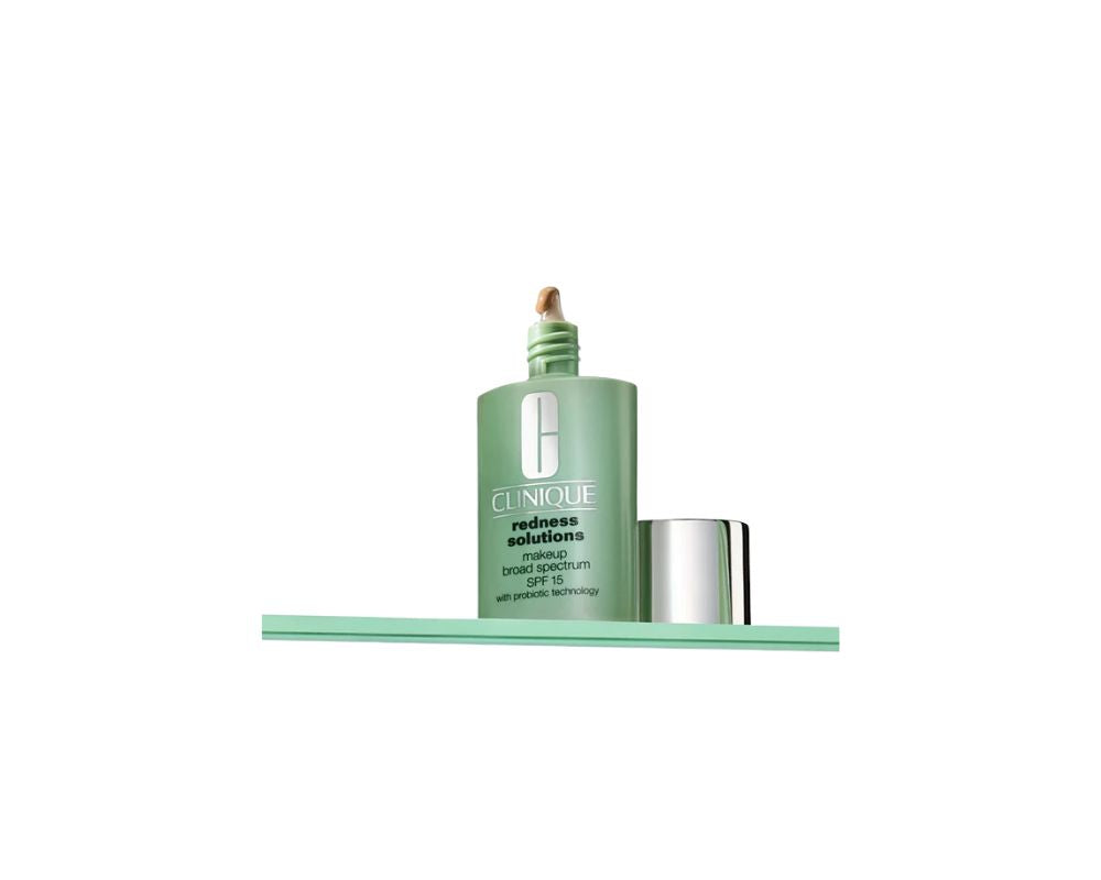 Clinique Redness Solutions Makeup SPF15: Coverage that soothes, confidence that lasts - YesMegastore