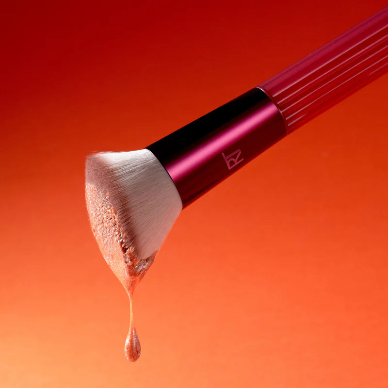 Real Techniques Solar Power Bronzed Up Base Brush 0148