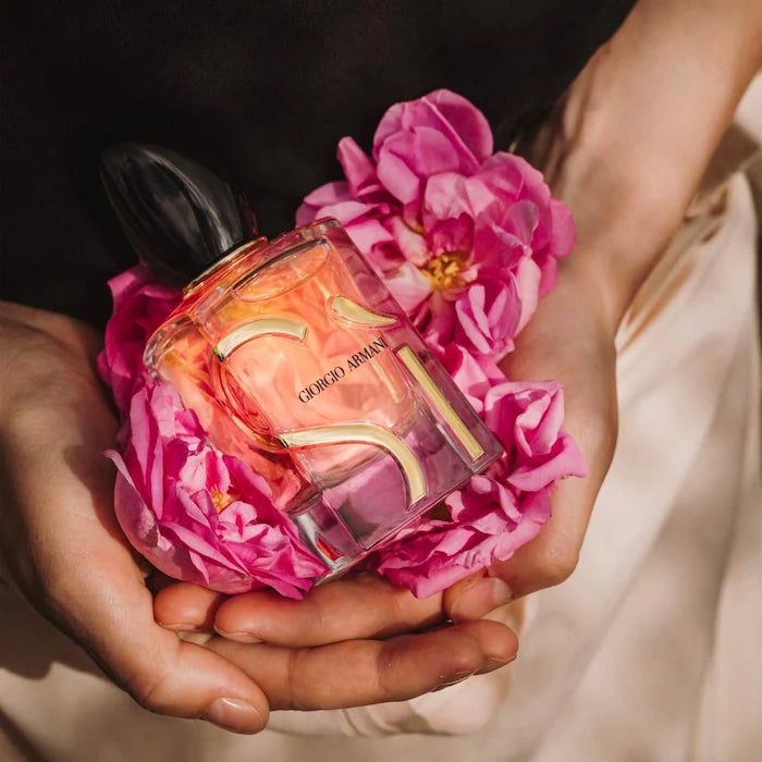 Giorgio Armani Si Eau de Parfum: Embrace Timeless Elegance